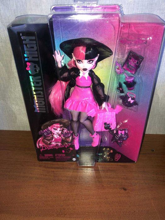 Кукла Дракулаура Monster High с питомцем
