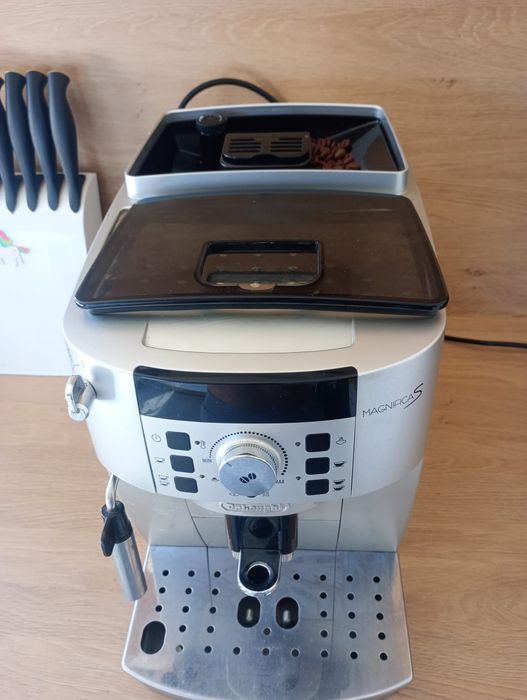 Ekspres do kawy - Delonghi Magnifica S