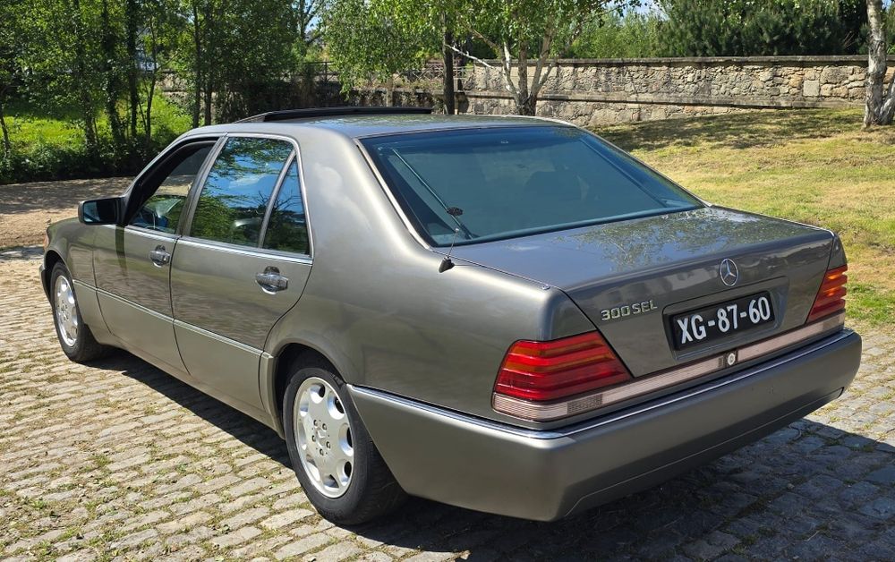 Mercedes Benz 300 SEL