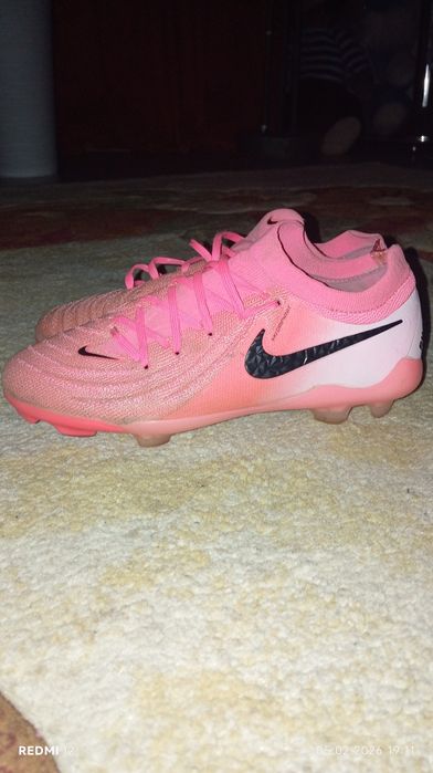 Продаю  бутси фантом рожеві розмір 39 гарний стан