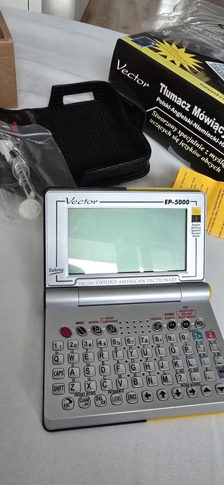 Vector  EP-5000 . Tłumacz mówiący. Rosyjski , Angielski  ,  Niemiecki