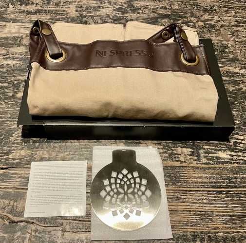 Barista short nespresso met stencil