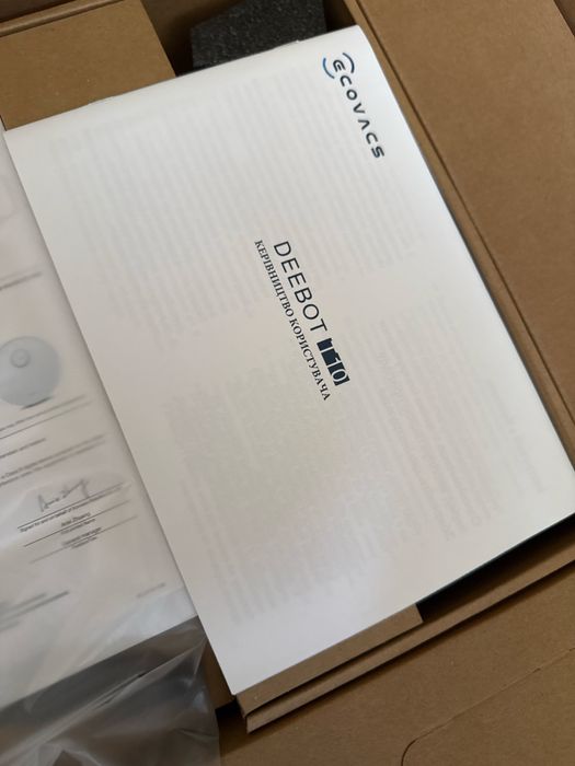 Продам робот-пилосос Ecovacs Deebot T10 у відмінному стані.