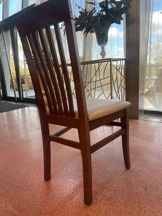 Cadeiras usadas em bom estado