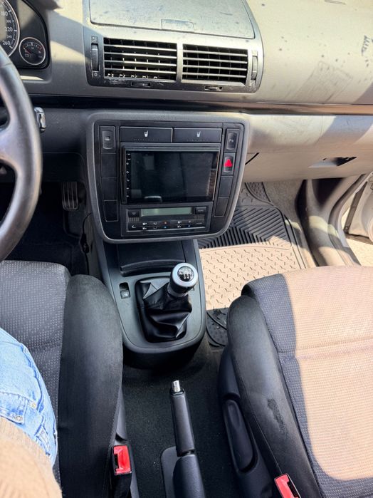 SEAT Alhambra — fotografia 5