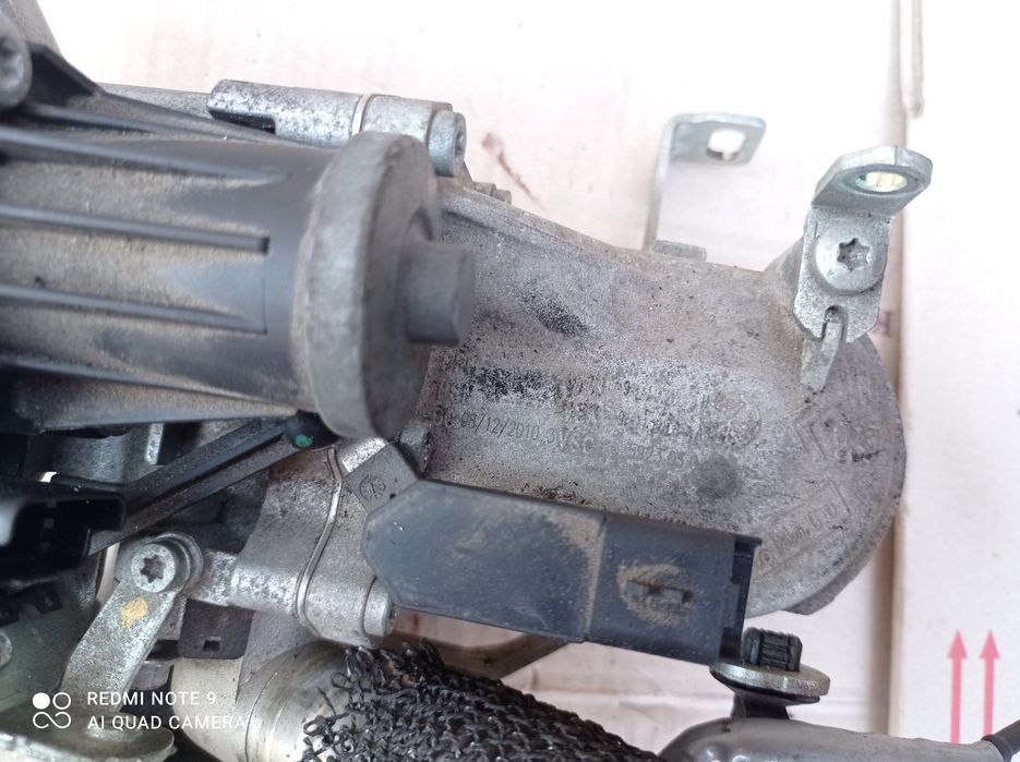 Клапан EGR 1,6hdi Пежо 5008 3008 Citroen C4 Picasso Berling 9671187780