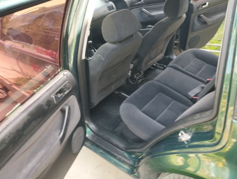 Автомобіль volkswagen golf4