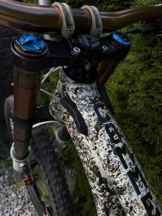 Commencal Supreme V4 XL