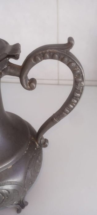 Cafeteira estanho antiga