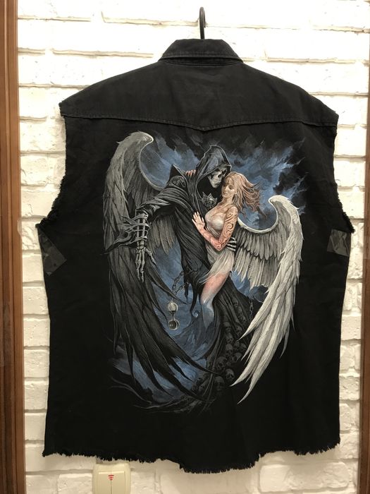 Жилетка/безрукавка в готичному стилі