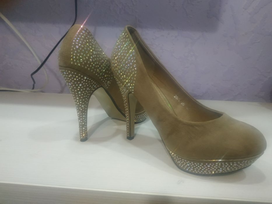 Продам  хорошие туфли,Mei De Li,в хорошем состоянии