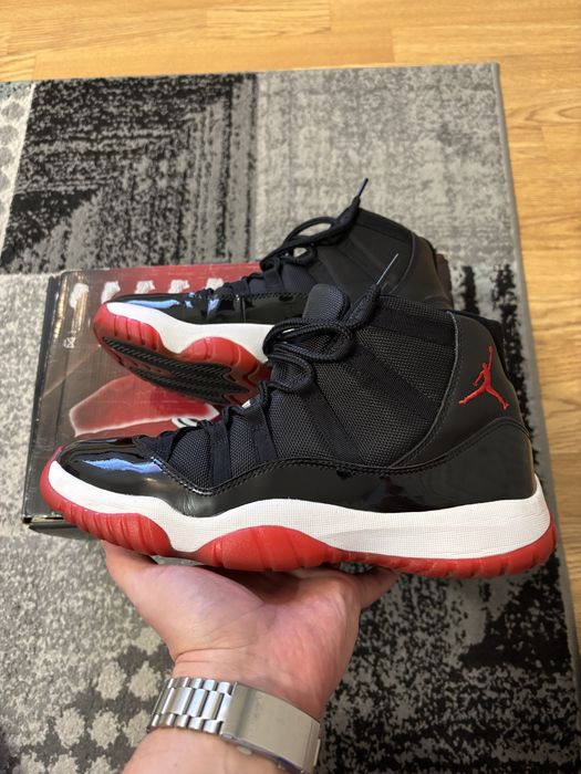 Jordan 11 BRED