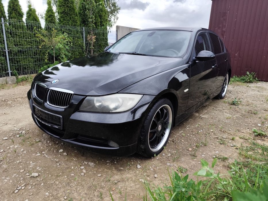 BMW e90  318i 1.8 benzyna czarna sprowadzona