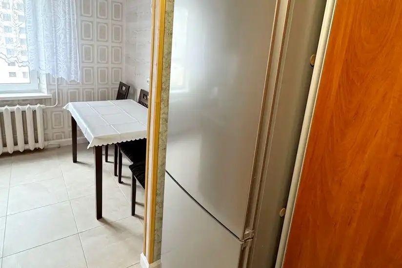 Здається квартира біля метро Житомирська по вул. Васкула 8