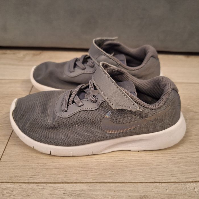 Szare adidasy Nike rozm. 31,5; rzep