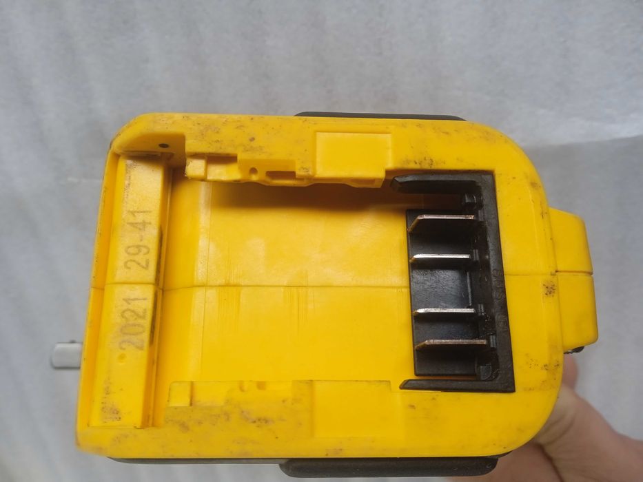 Акумуляторний гайковерт  DeWalt DCF899, Оригінал, 1625 Нм
