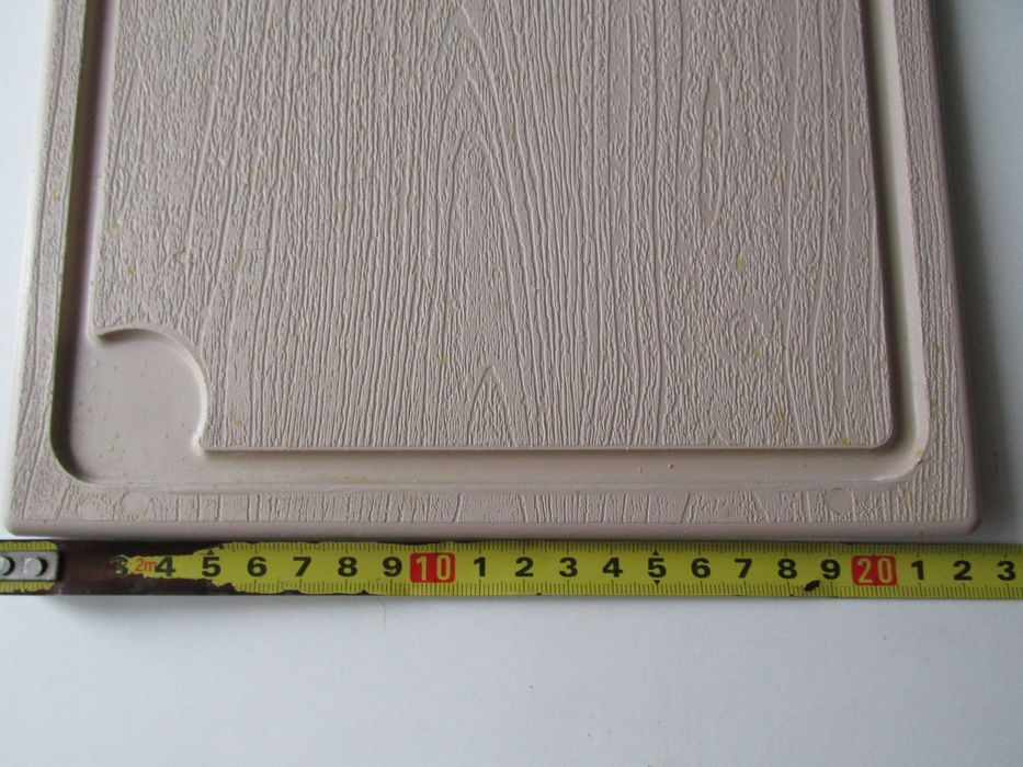 Доска разделочная.