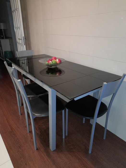 Mesa Cozinha com 4 Cadeiras