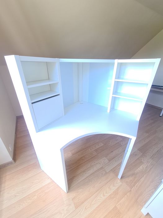 Sprzedam biurko narożne białe Ikea