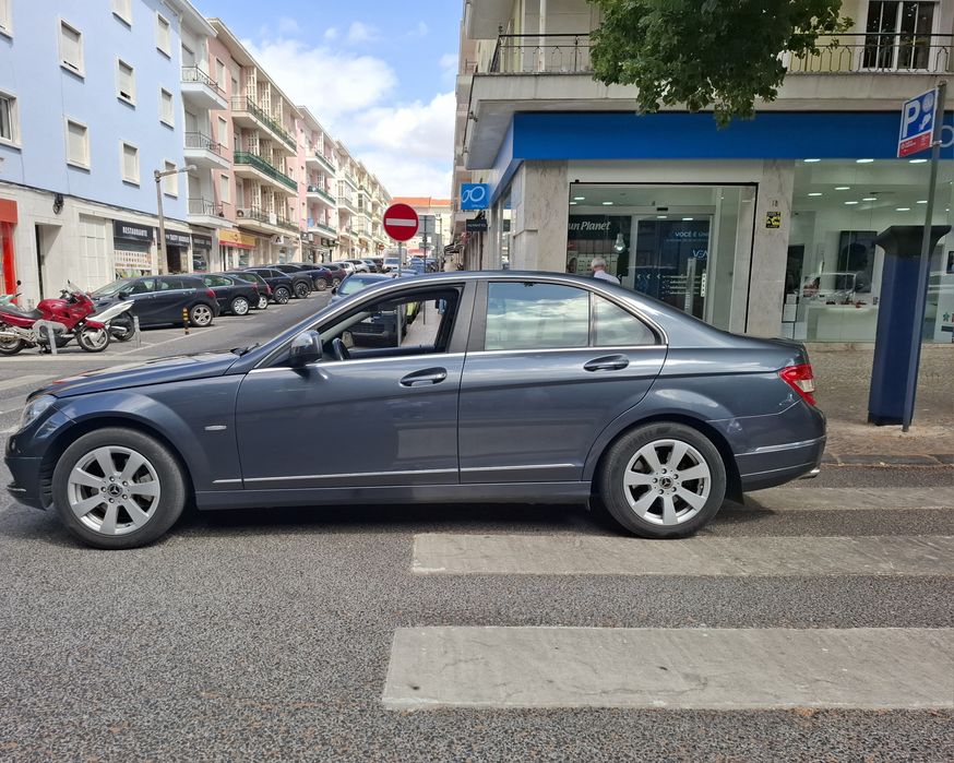 Mercedes-Benz C 220 — fotografia 3