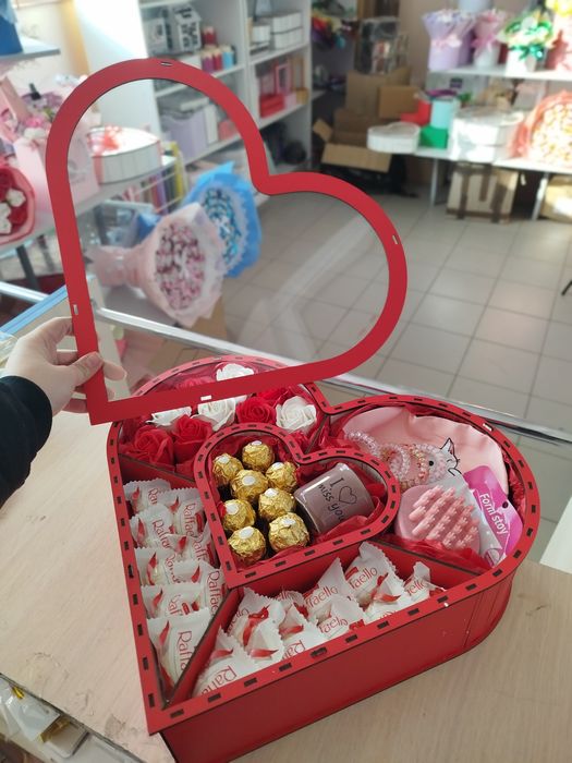 Подарунки день закоханих день святого Валентина бокс мильні квіти