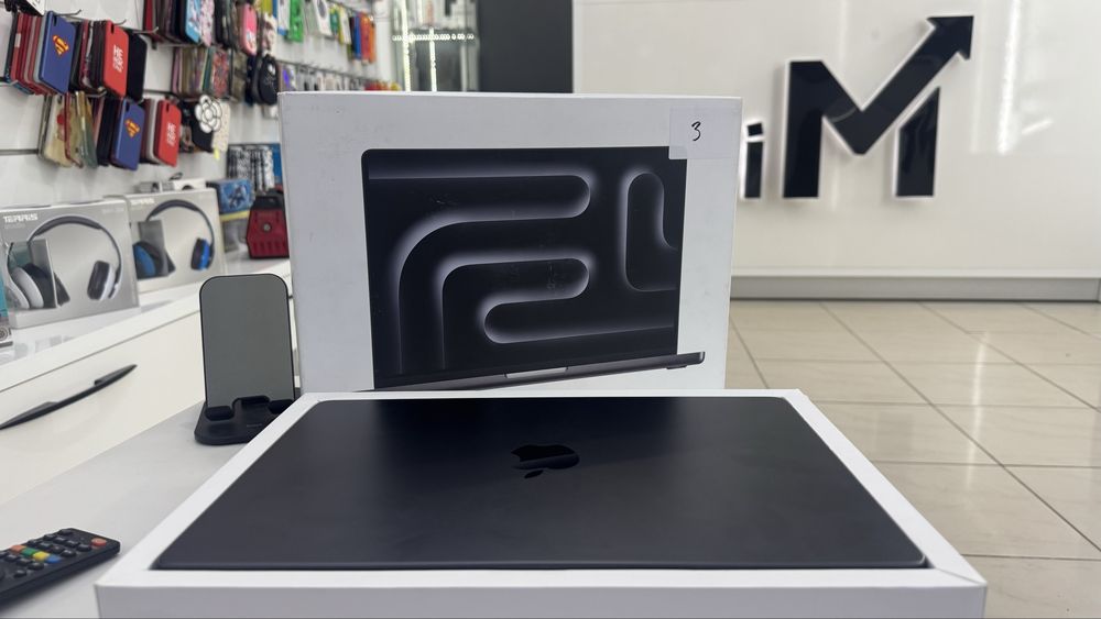 MacBook Pro 14” M5 Pro 24/1Tb Space Black Новий Open Box, MGDR4 2300€