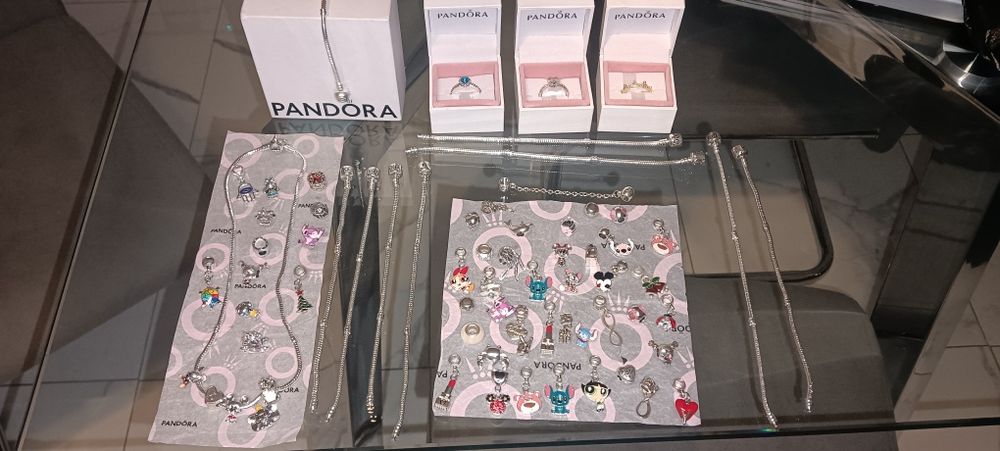 Pandoras com três pingentes a sua escolha