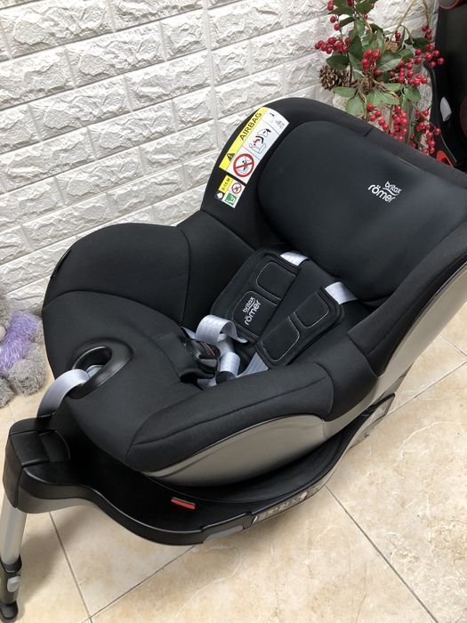 Автокрісло Britax Römer DUALFIX M i-SIZE Група 0+/1 (0-18 кг)