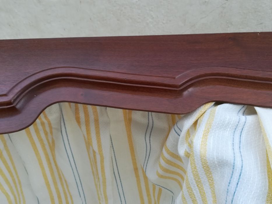 Sanefa com cortinados