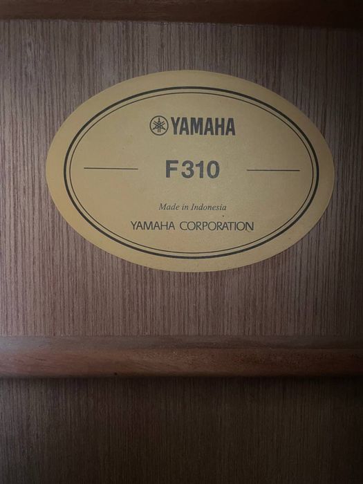 Акустична гітара Yamaha f310