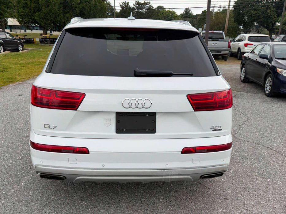 Audi Q7 quattro Premium Plus      2018