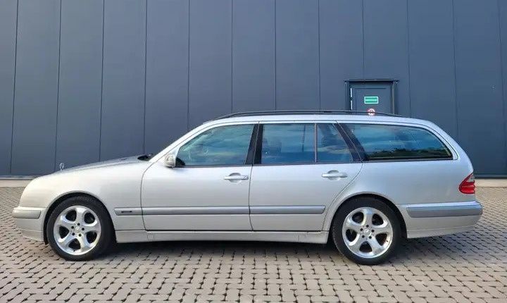 Mercedes E220 CDI Avantgard
