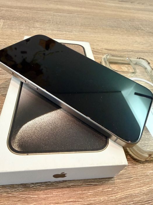 iPhone 15 pro max IMPECÁVEL