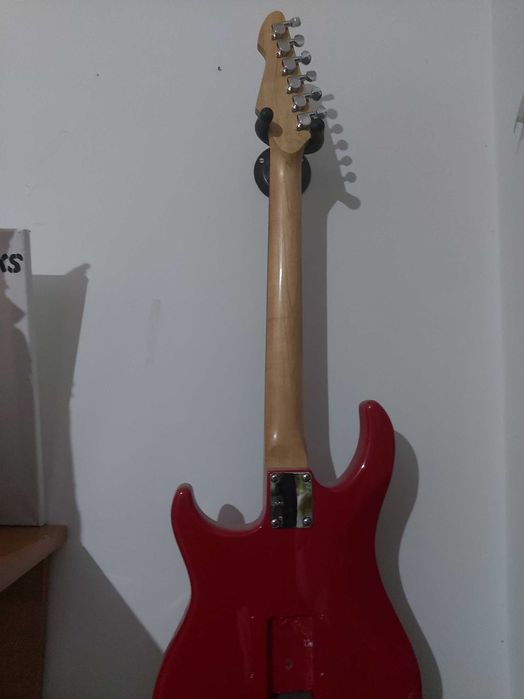 Guitarra Peavey Raptor plus exp CORPO