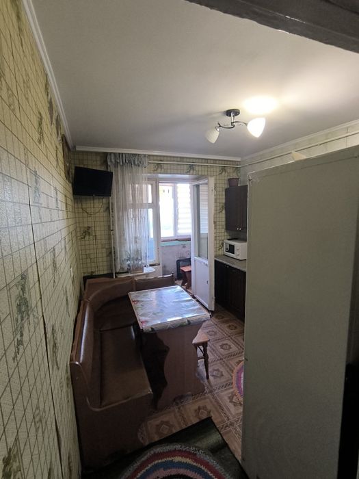 Продається 2-х кімнатна квартира в смт.Люблинець
