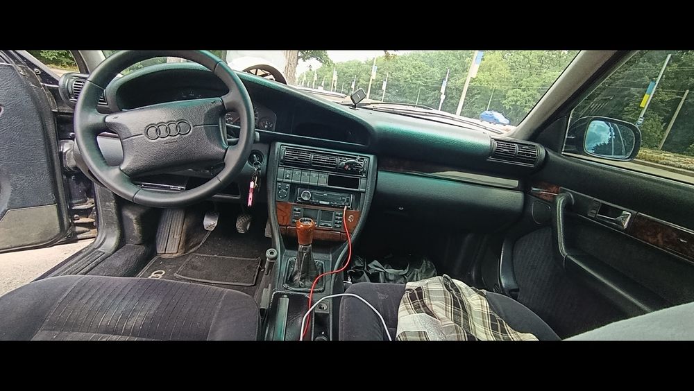 Продам  Ауді  А 6 C 4