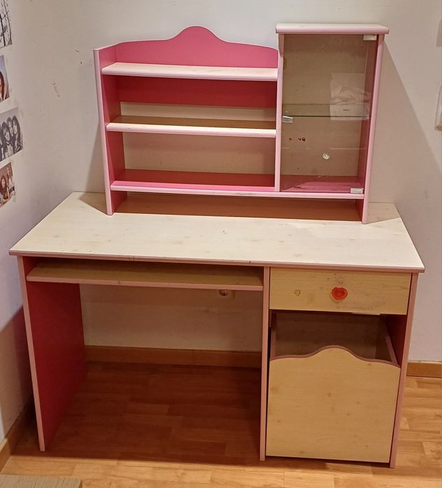 Mobilia de quarto de menina