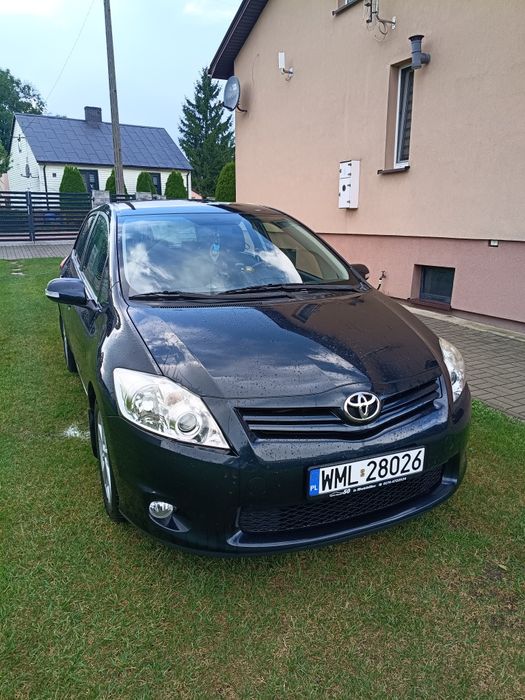 Sprzedam Toyotę Auris