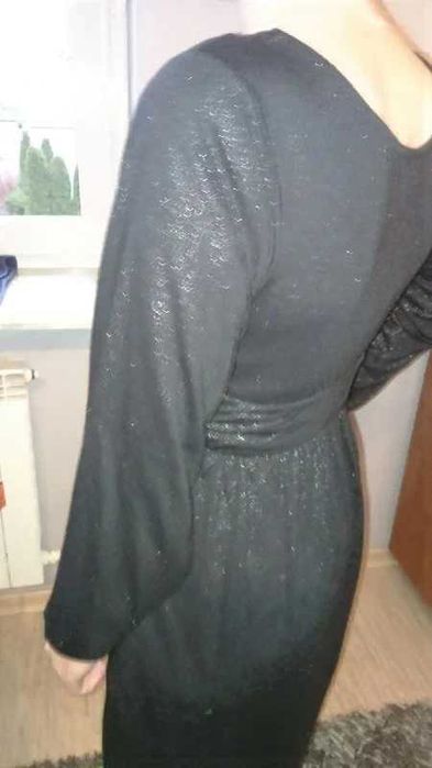 Sukienka czarna wizytowa AMISU S połysk