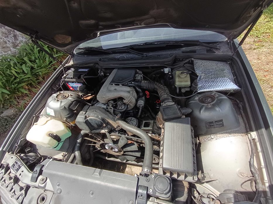 BMW E36 316i M40