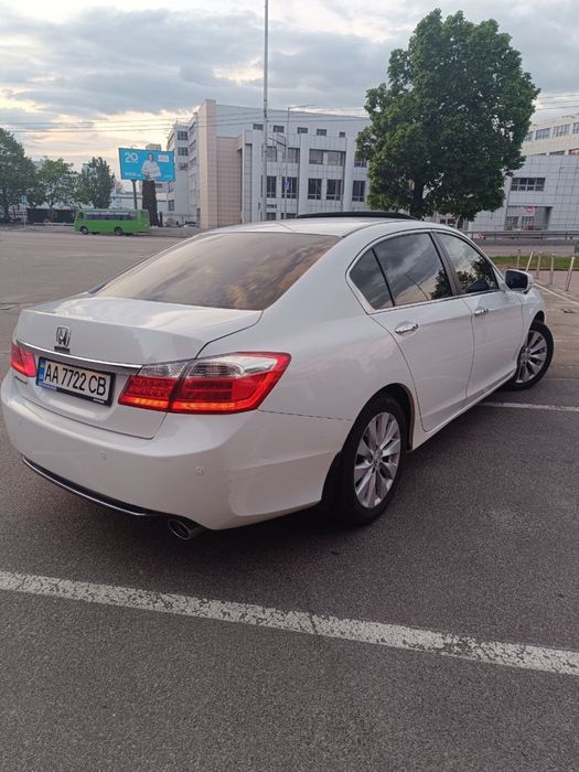 Продам Honda Accord Executive.