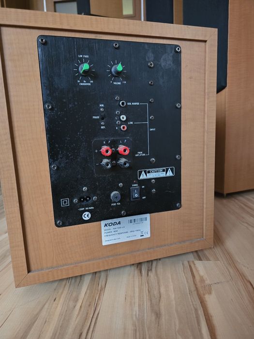 Zestaw kina domowego 5.1 KODA + 2x stojaki