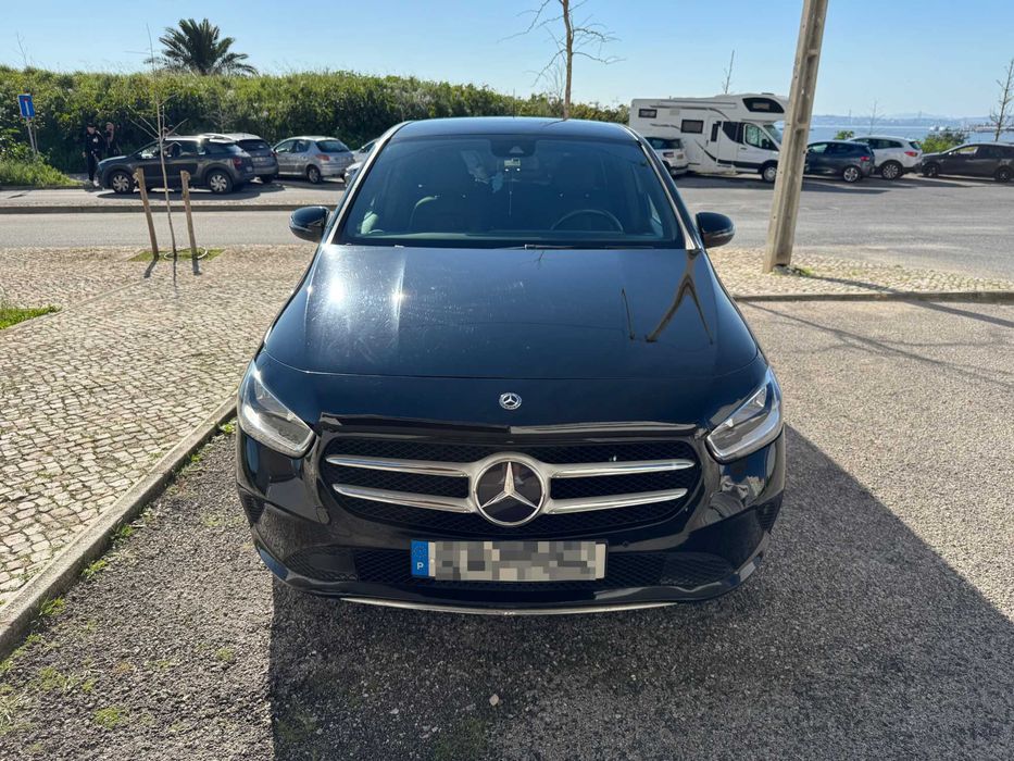 Mercedes-Benz B180 W247 automática