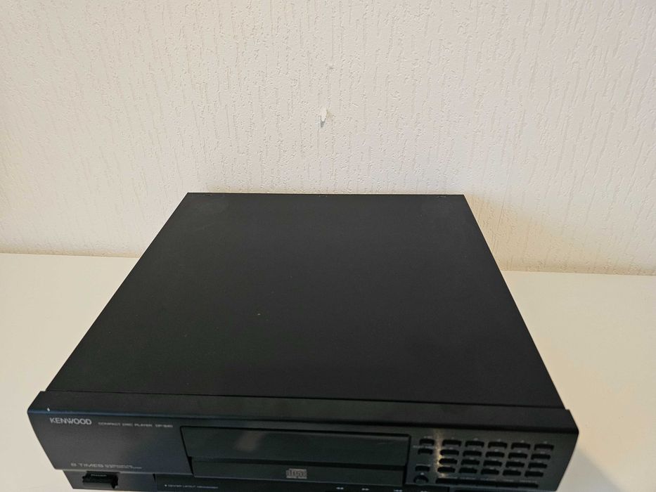 Odtwarzacz CD Kenwood DP 940