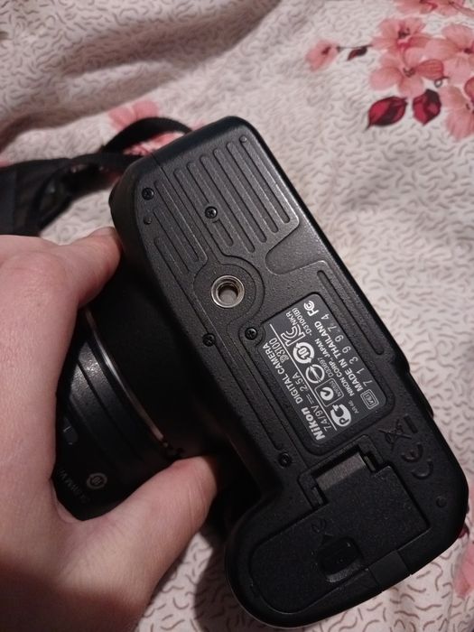 Продам фотоаппарат Nikon d3100