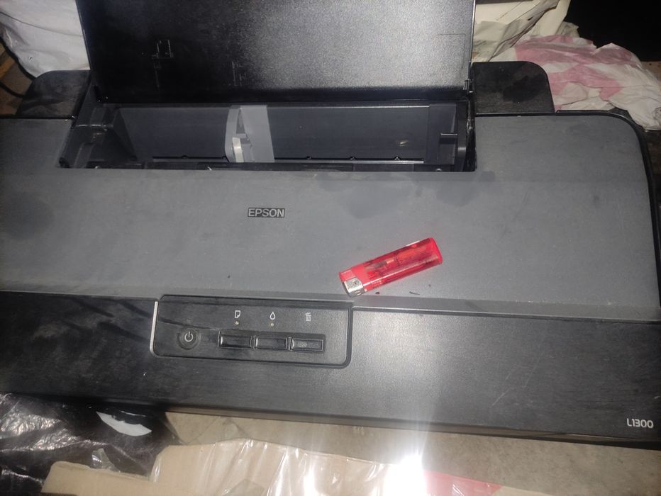 Продам цветной, струйный принтер Epson L1300