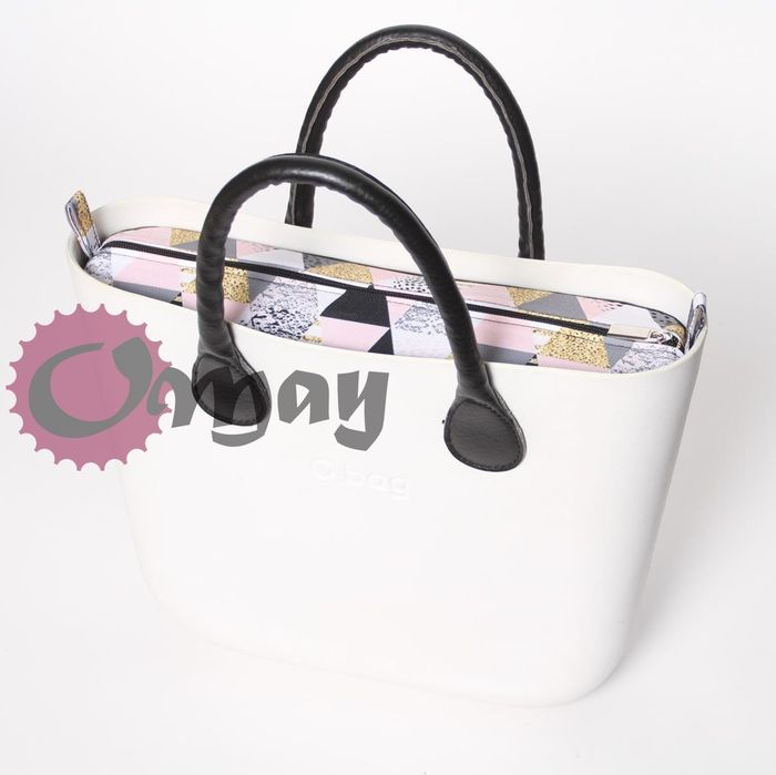 Czarny organizer do OBAG MINI trójkąty różowe puder 2 kieszenie OMAY