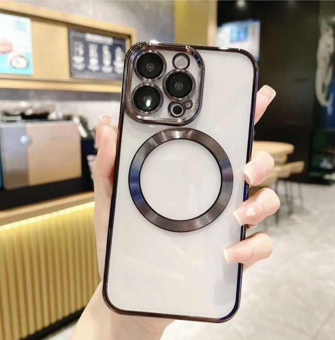 Чехол магнитный для iPhone 13