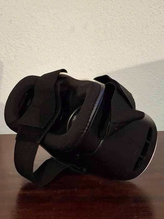 Óculos de Realidade Virtual, utilizáveis com smartphone