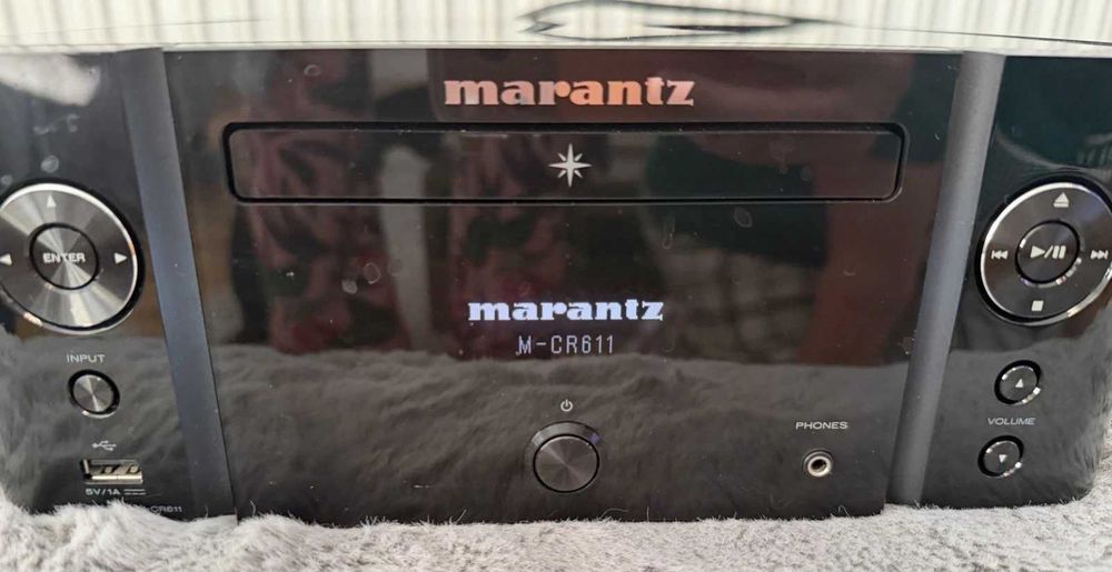 CD ресівер, тюнер, стрімер Marantz M-CR611
